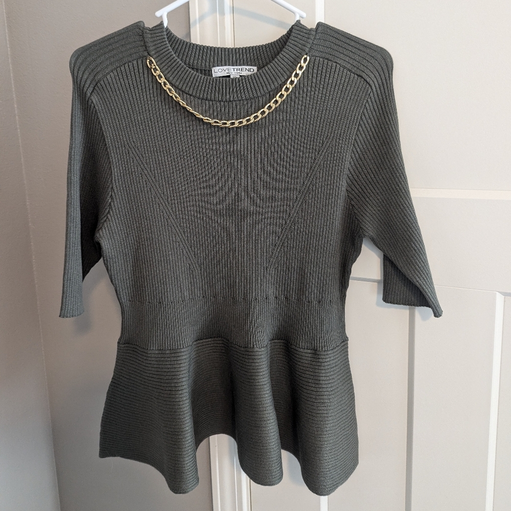 Women's XL Army Green Peplum with Gold Necklace - NWOT!